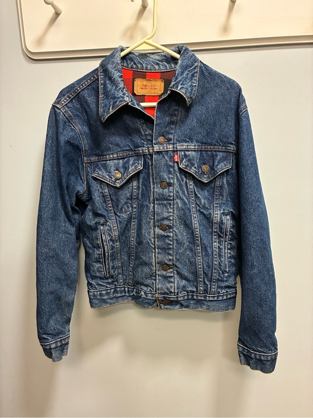 Levi's Vintage Denim Trucker Jacket Plaid Flannel Lined**Distressed